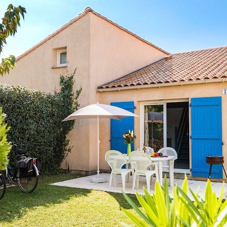 Отель Lagrange Classic Le Clos Des Chenes Ле-Мат Экстерьер фото