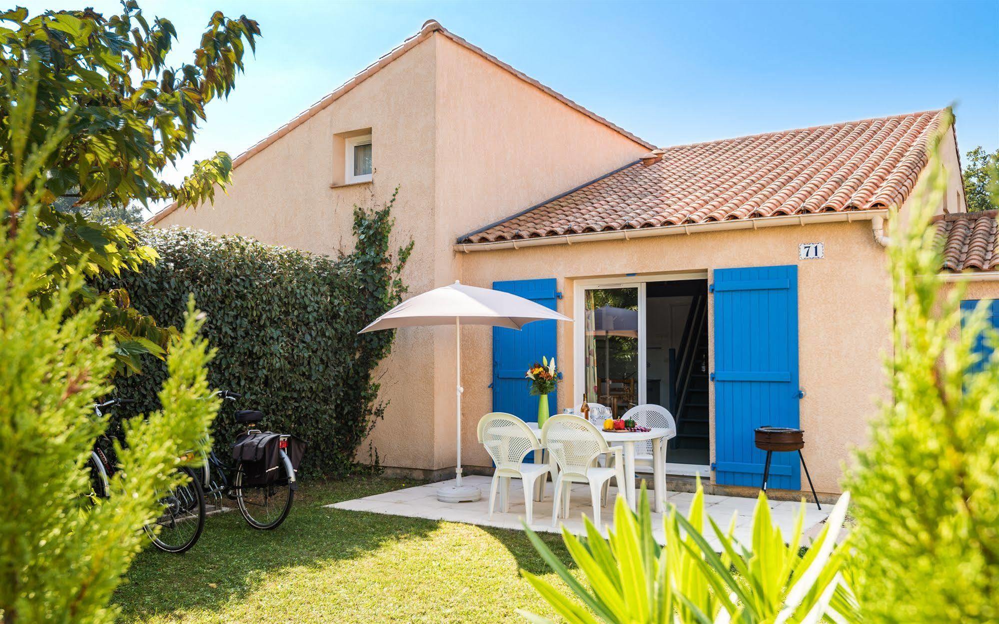 Отель Lagrange Classic Le Clos Des Chenes Ле-Мат Экстерьер фото